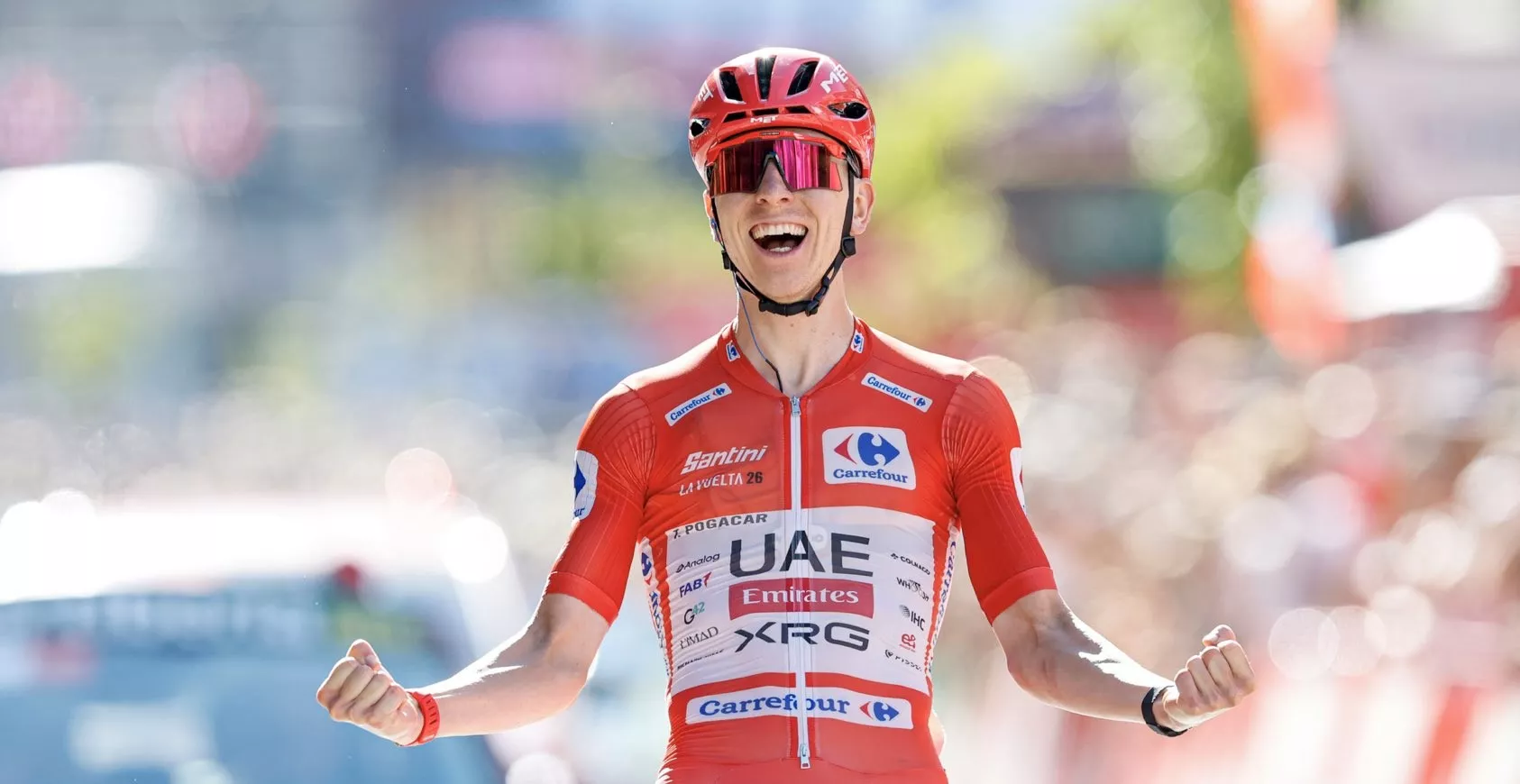 Pogacar celebra la victoria en Andorra. Foto: X @TeamEmiratesUAE