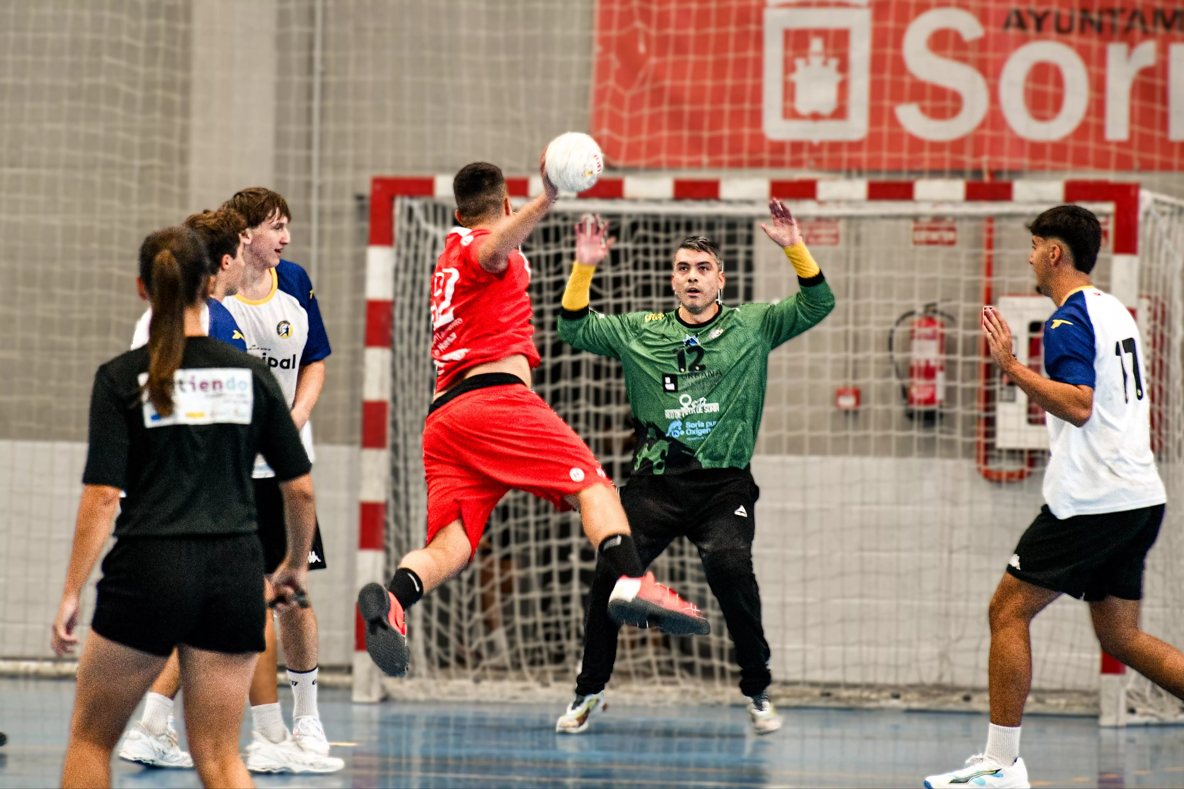 Bada Huesca saca su mejor versión para arrollar a Balonmano Soria (26-40)