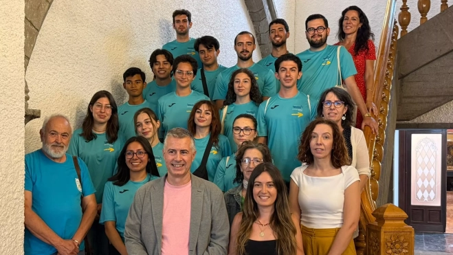 Participantes en la recepción en el Ayuntamiento de Jaca. Participantes en la recepción en el Ayuntamiento de Jaca.