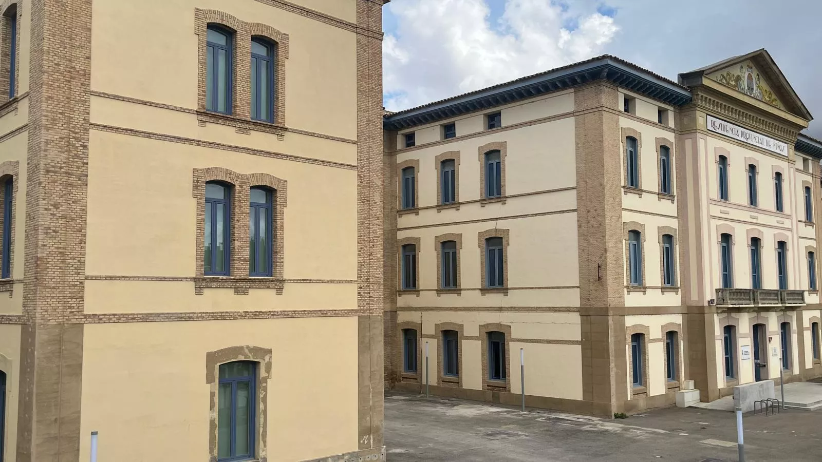 El Campus de Huesca abre sus últimas plazas en ADE, Gestión Pública y Ciencias Ambientales.