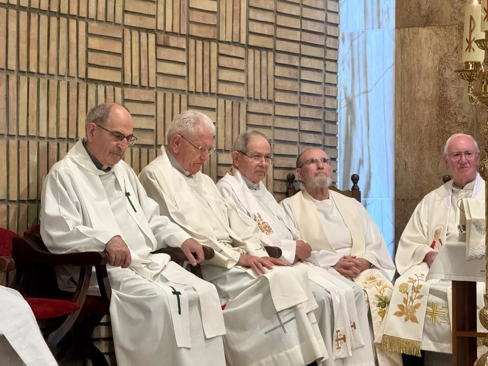 Despedida al Padre Basilio en las Hermanitas de los Ancianos Desamparados de Barbastro