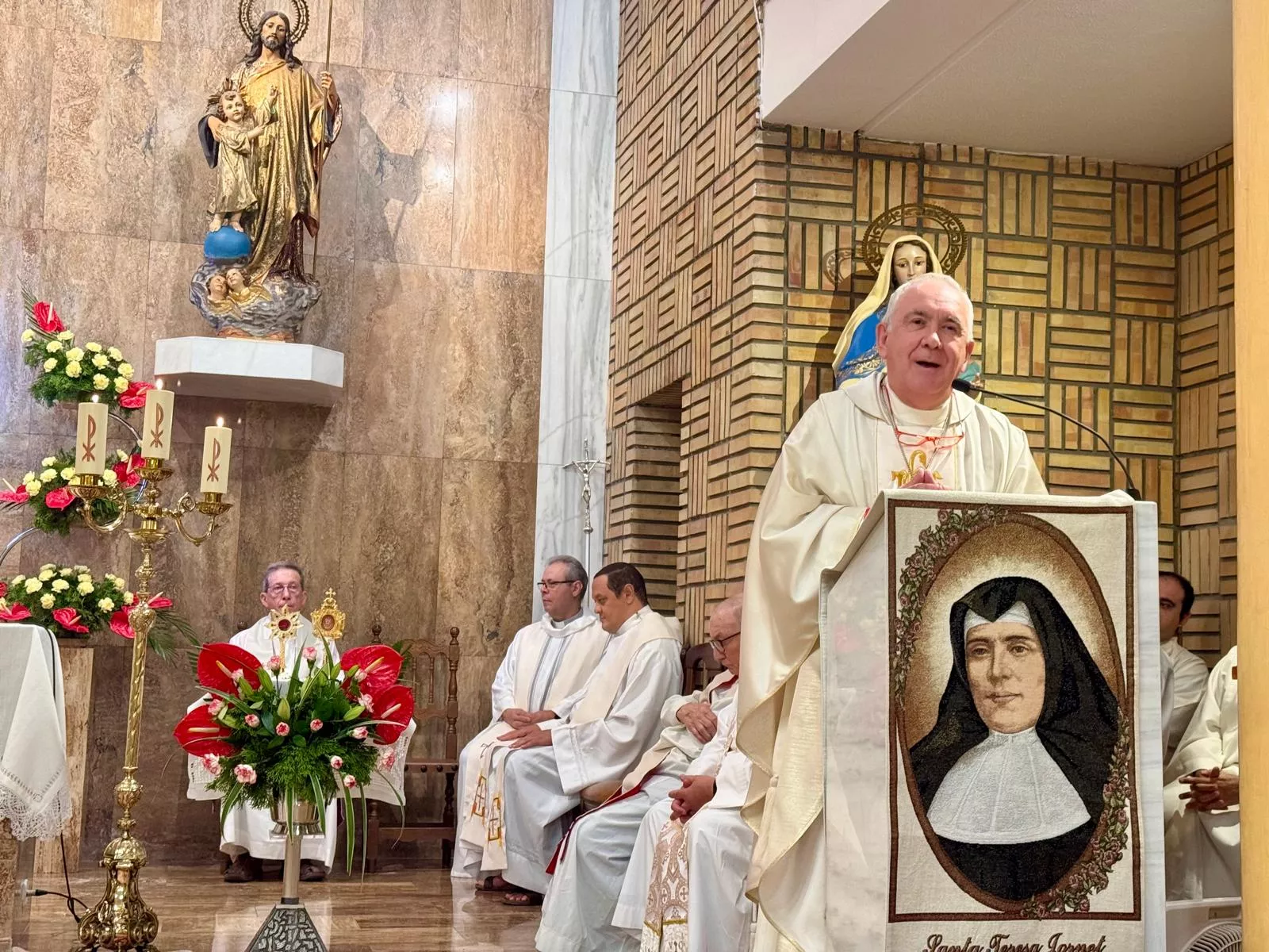 Despedida al Padre Basilio en las Hermanitas de los Ancianos Desamparados de Barbastro