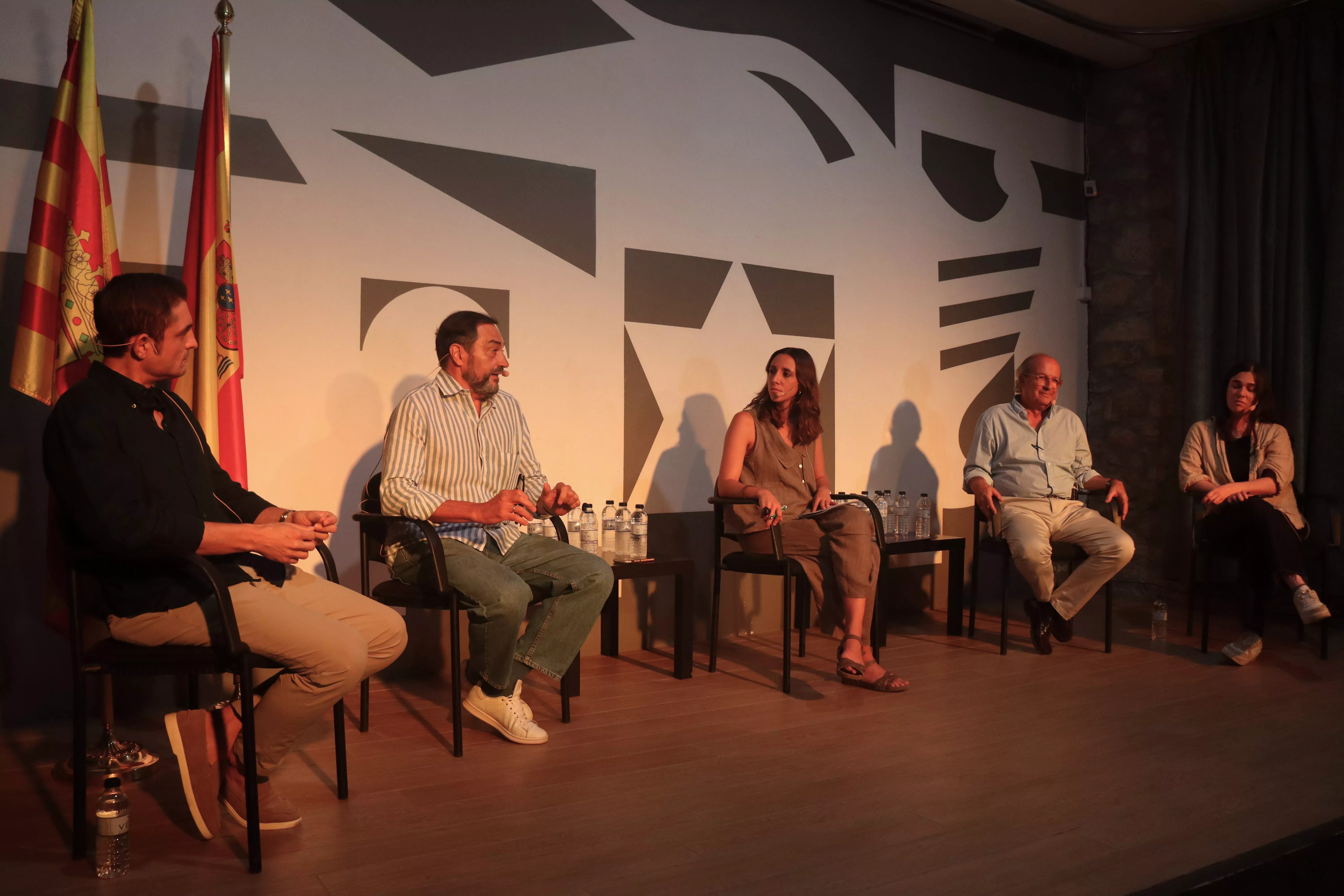 Mesa 'Nos espera un mundo sin reglas' con Antonio Hermosín, Rafa de Miguel, Miriam González, Daniel Calleja y María Lafalla