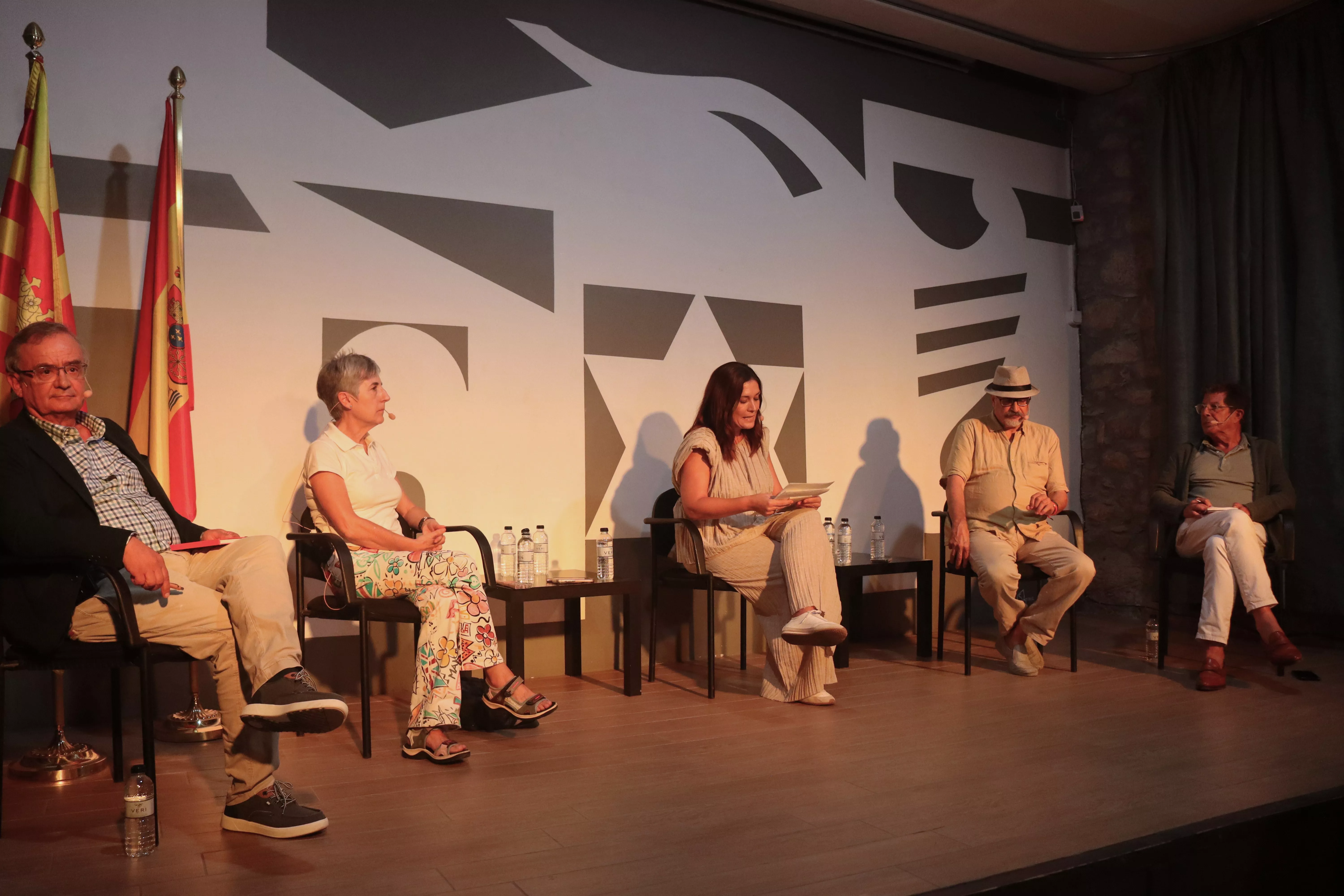 Mesa 'Oriente Medio. La herida que no cicatriza' con Nerea Resa, Ángeles Espinosa, Ali Lmrabet, Joaquín Luna y Hansi Escobar
