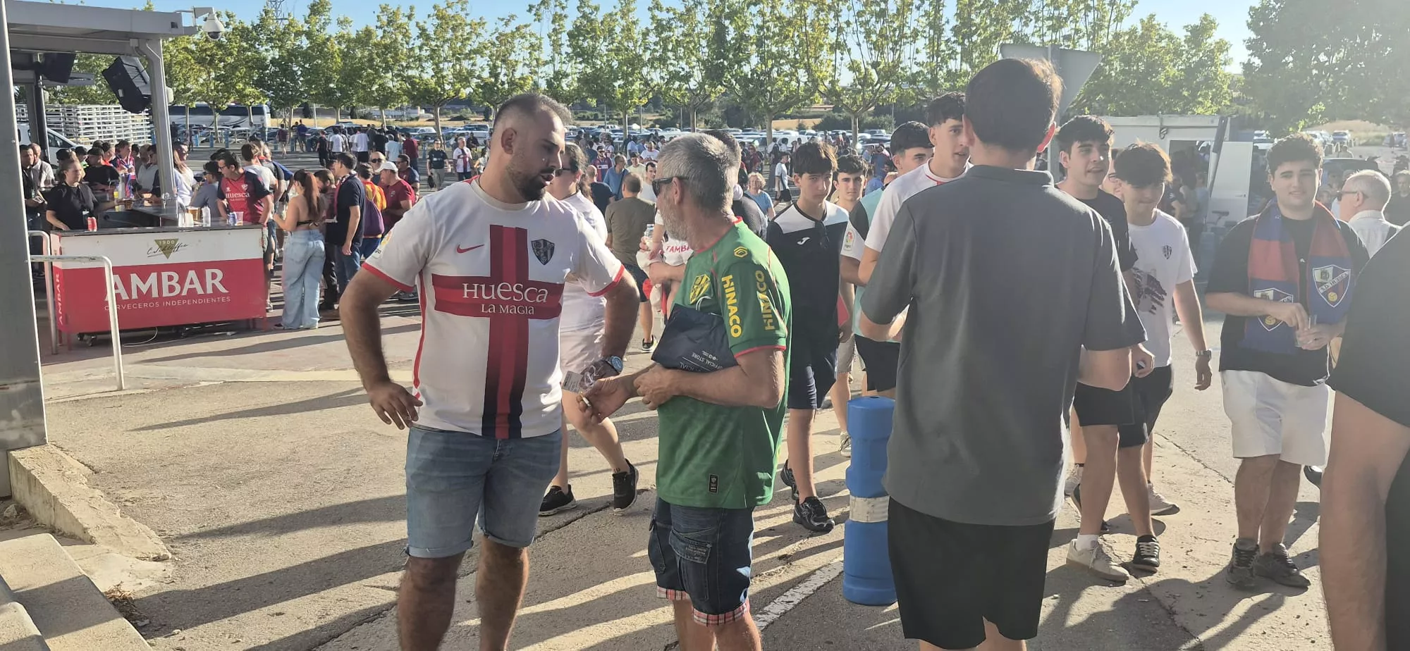 Ambiente previo al partido entre la la S.D Huesca y Sant Andreu en el arranque de la temporada. Foto Myriam Martínez