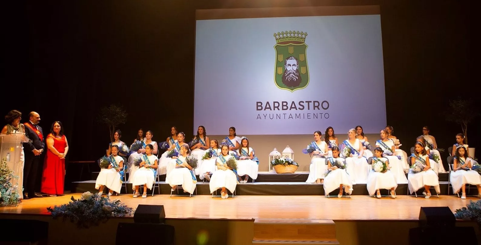 Las trece Damas de 2026 abren en Barbastro el camino hacia sus fiestas.