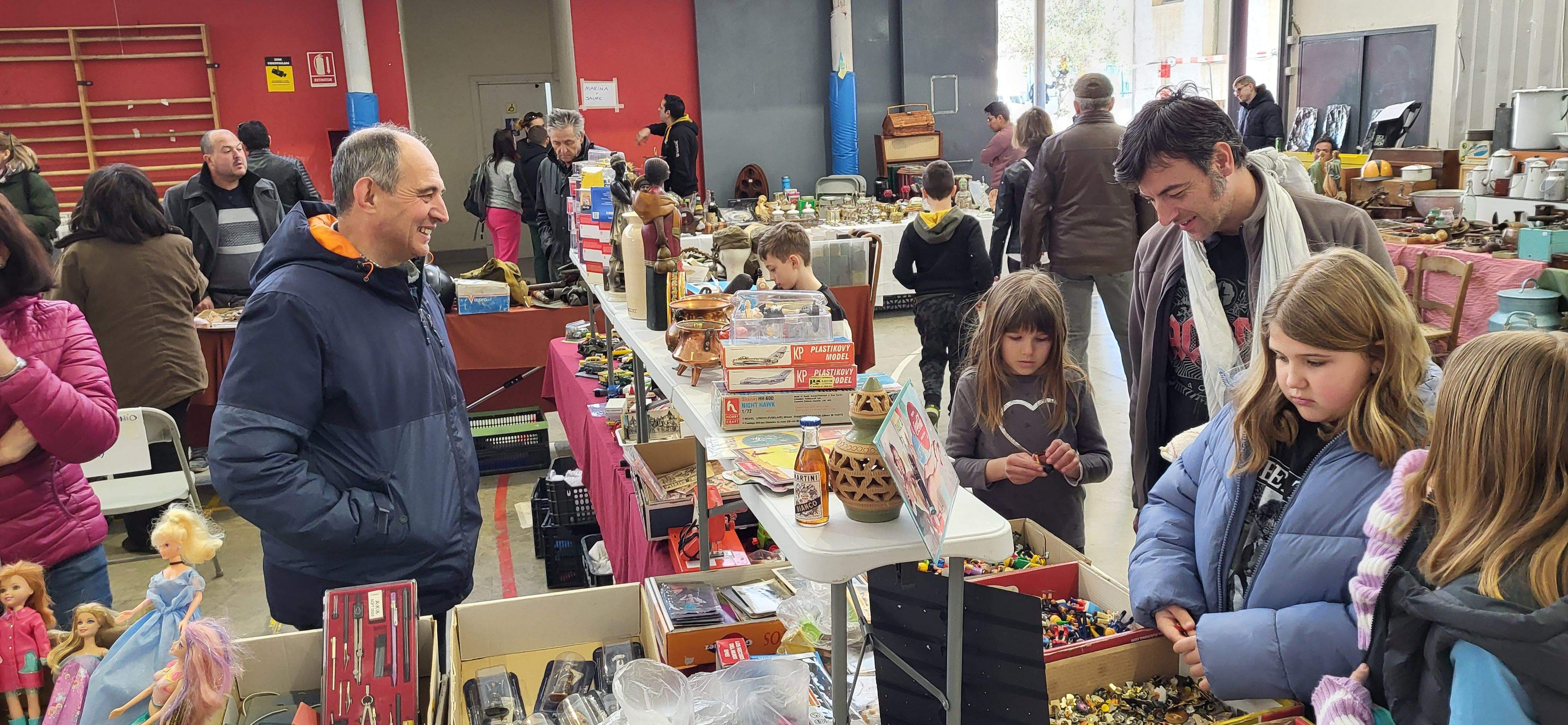 Mercado de trueque celebrado en Tierz. Foto: Mercedes Manterola