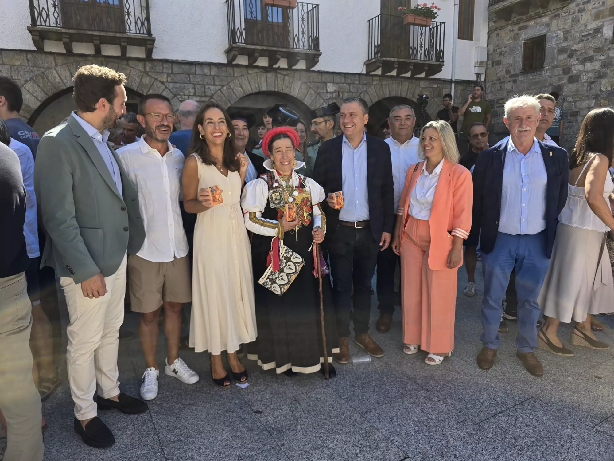 LV edición del Día del Traje Ansotano.
