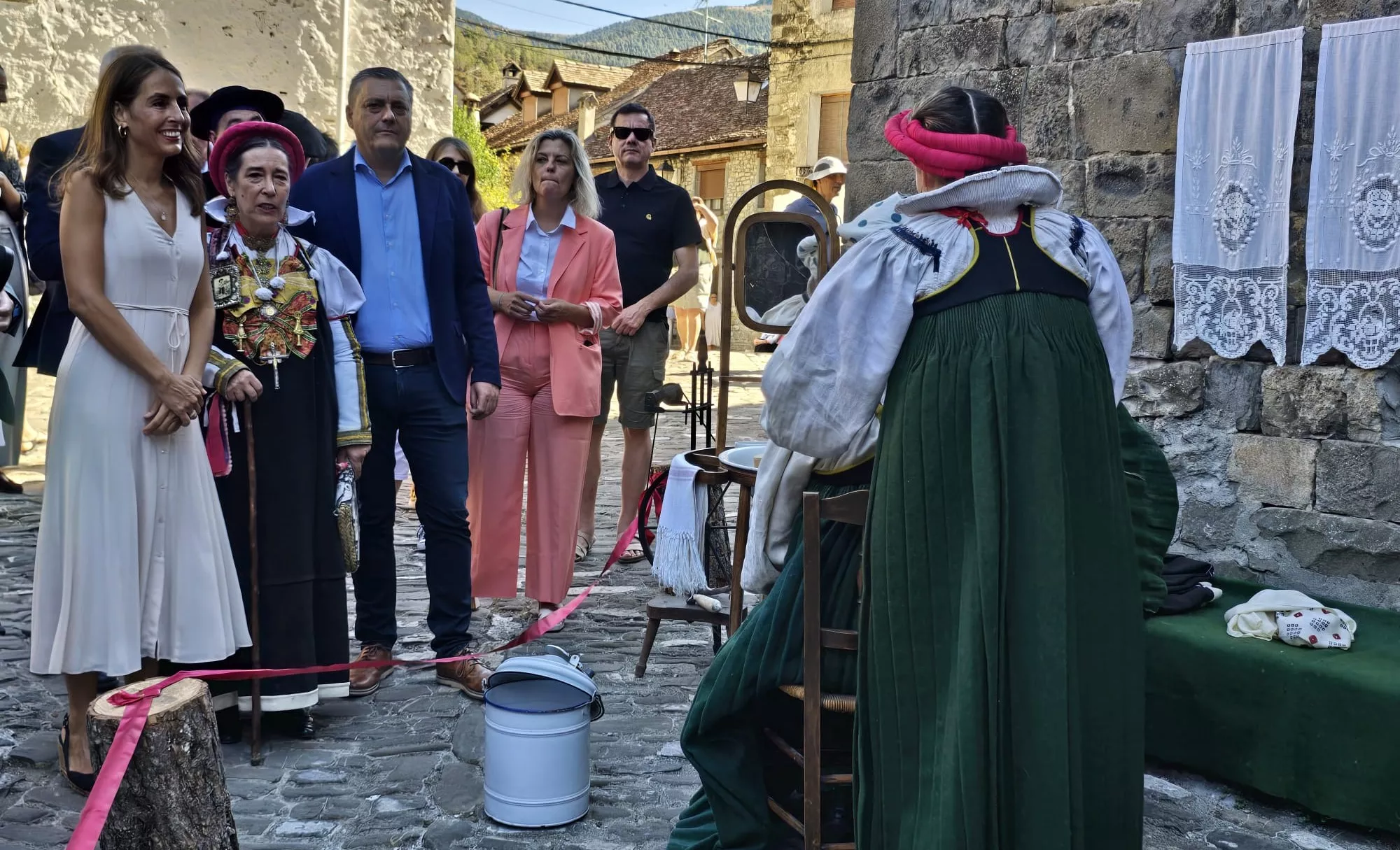 LV edición del Día del Traje Ansotano.