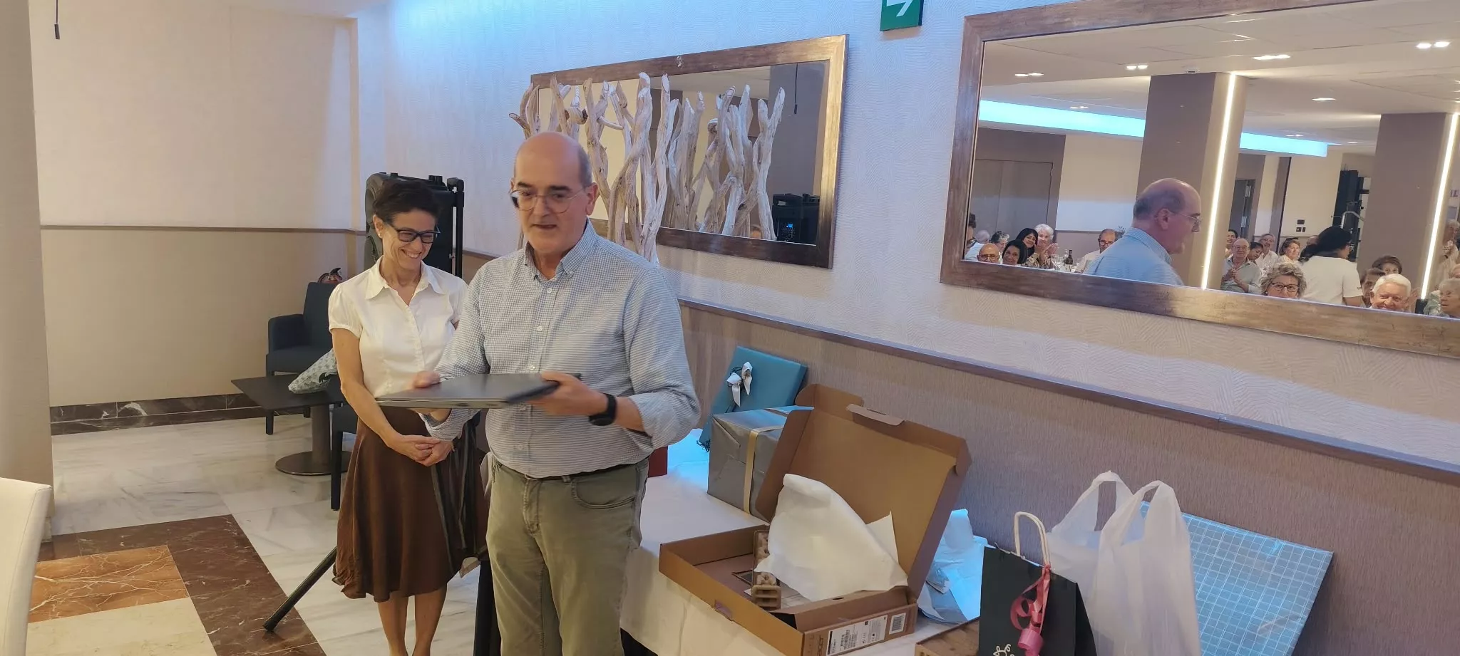 Homenaje en el Hotel Pedro I a Luis Gurucharri. Foto Félix Batalla