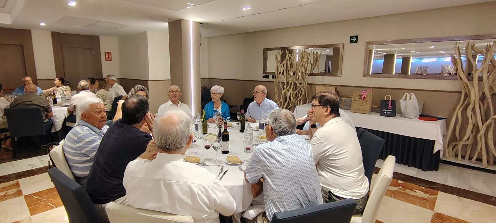 Homenaje en el Hotel Pedro I a Luis Gurucharri. Foto Félix Batalla