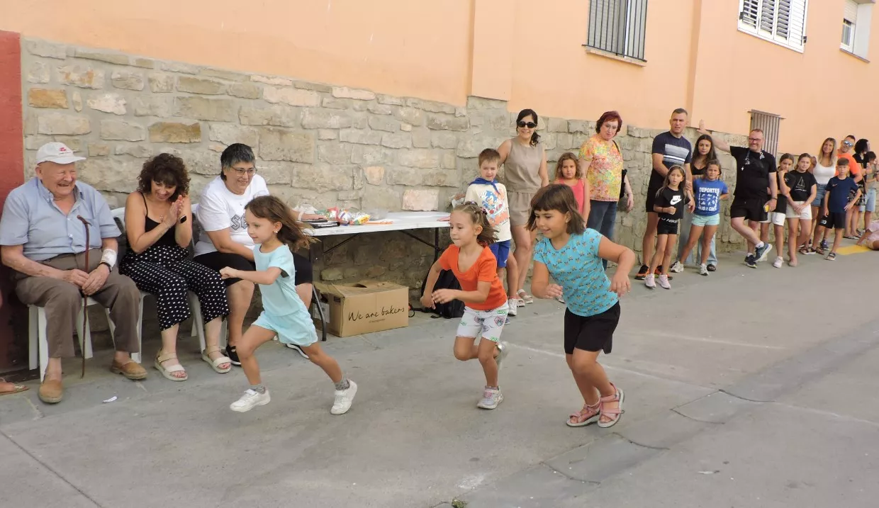 3 Salida de las niñas de 4 y 5 años