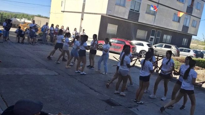 Ensayo de los Danzantes de Gurrea de Gállego. Ensayo de los Danzantes de Gurrea de Gállego.