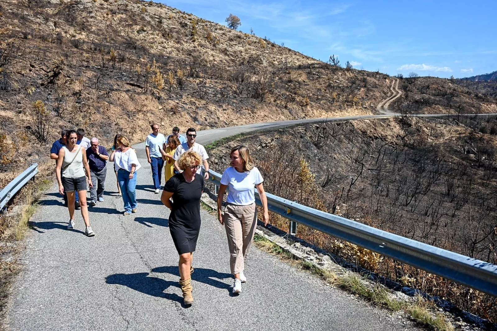 Alegría reclama más medios para prevenir incendios y proteger los pueblos tras el fuego de Riglos.