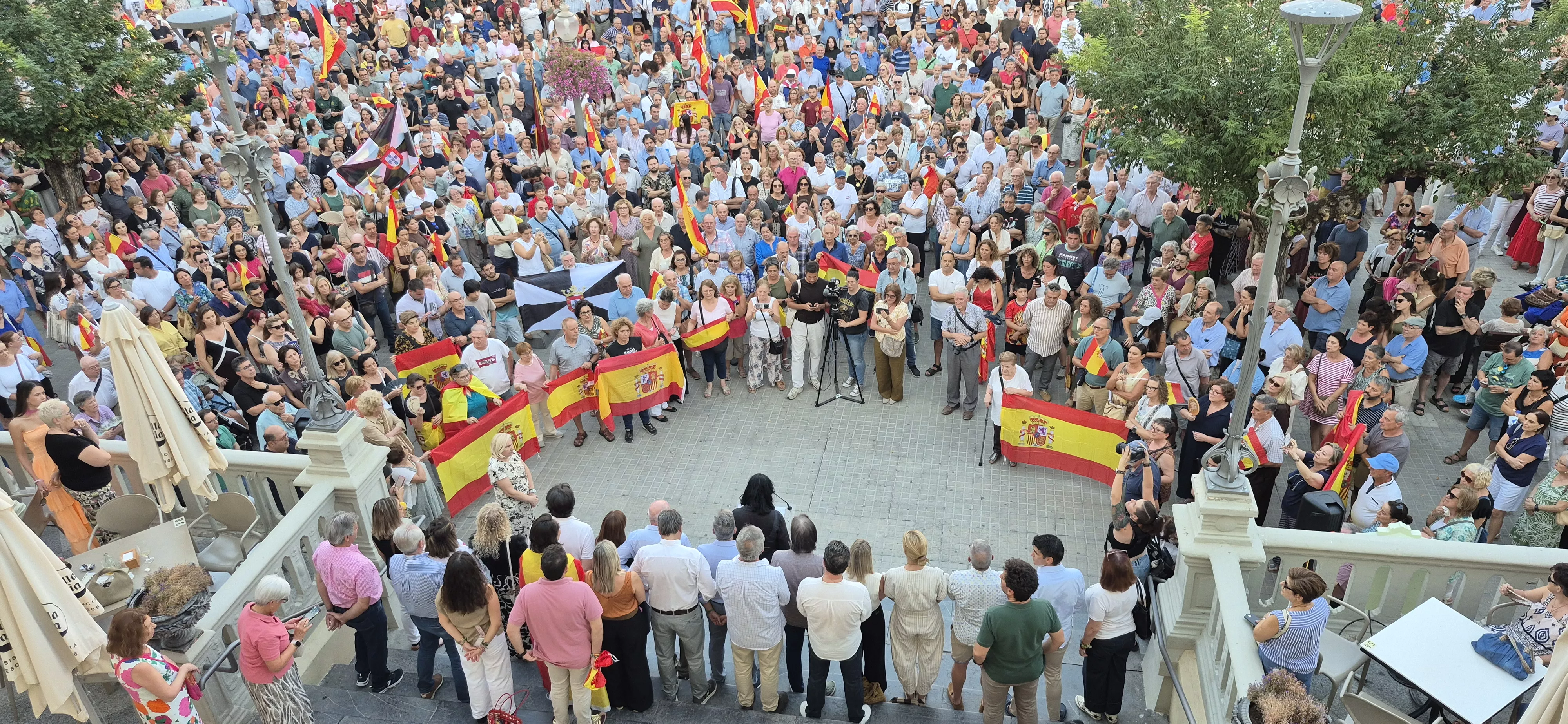 Concentración en la ciudad de Huesca en apoyo a Ceuta. Foto Myriam Martínez