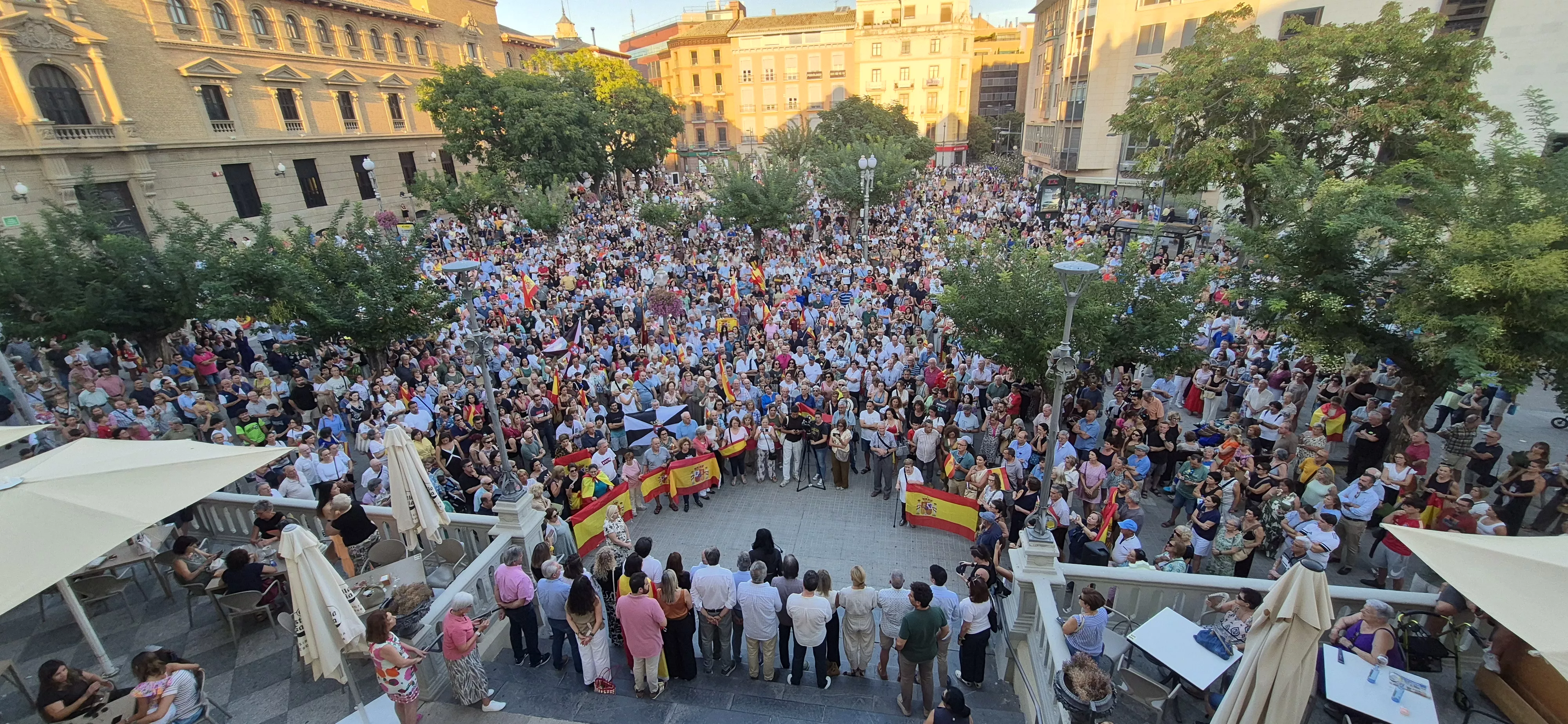 Concentración en la ciudad de Huesca en apoyo a Ceuta. Foto Myriam Martínez