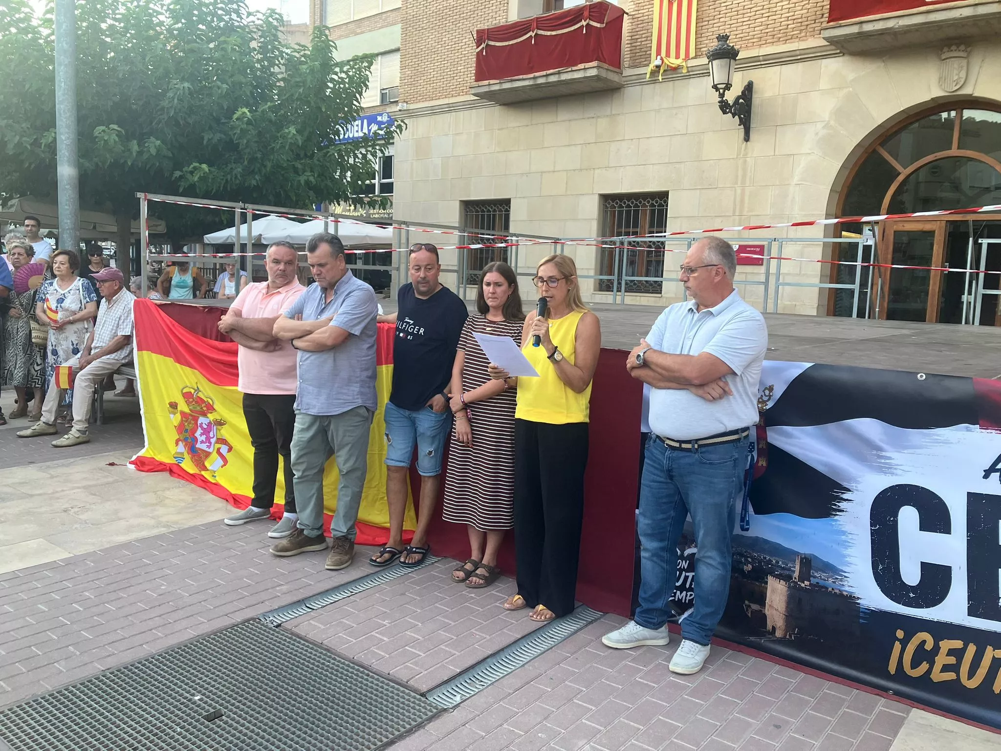 Concentración en Tamarite en apoyo a Ceuta. 