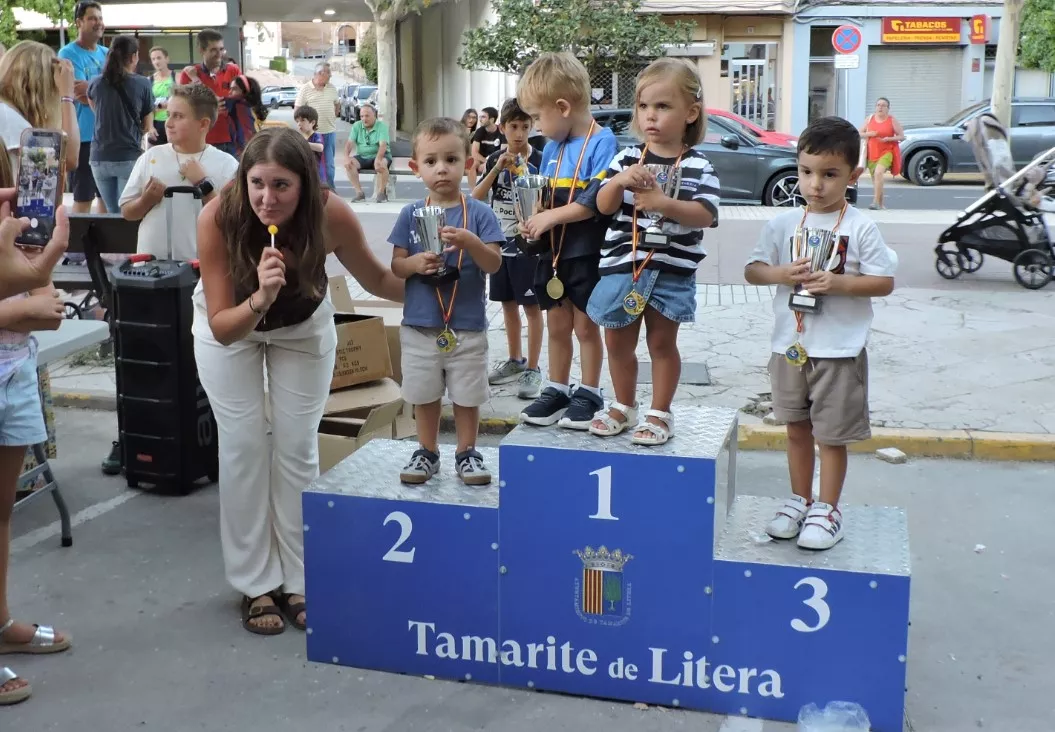 Podio de niños y niñas hasta 3 años