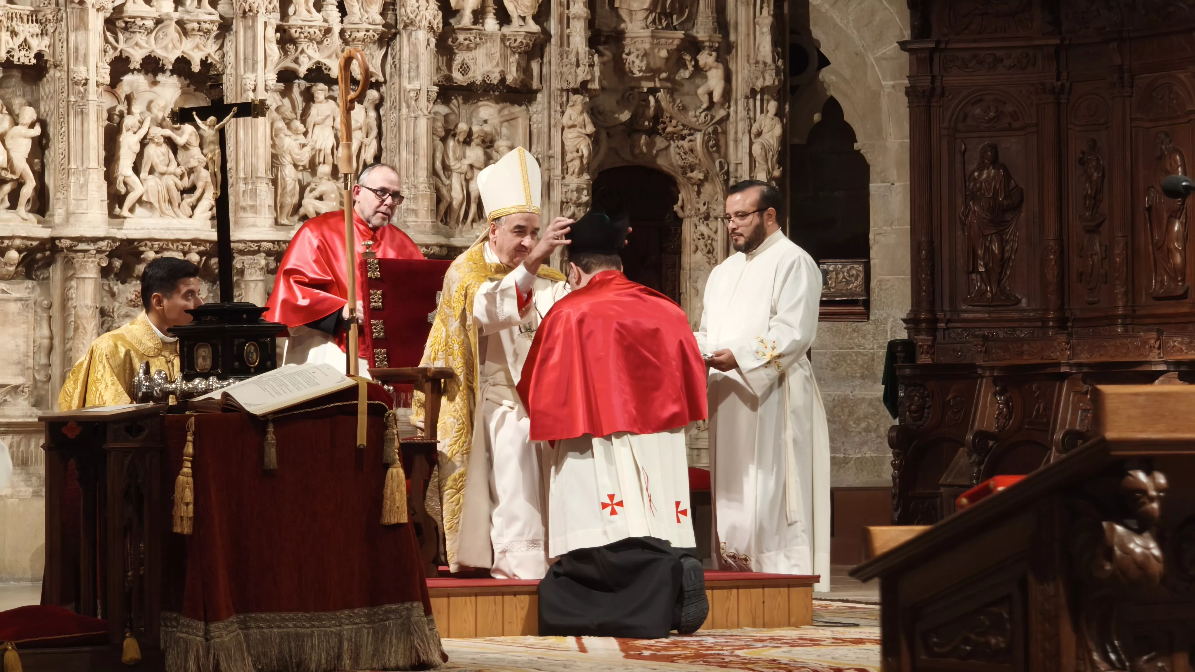 Acto de toma de posesión de los nuevos canónigos de la Catedral de Huesca el pasado 18 de enero. Foto María José Sampietro Brosed