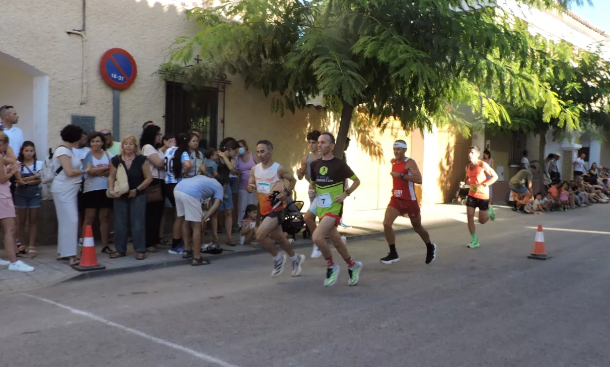 Grupo de cabeza en las primeras vueltas