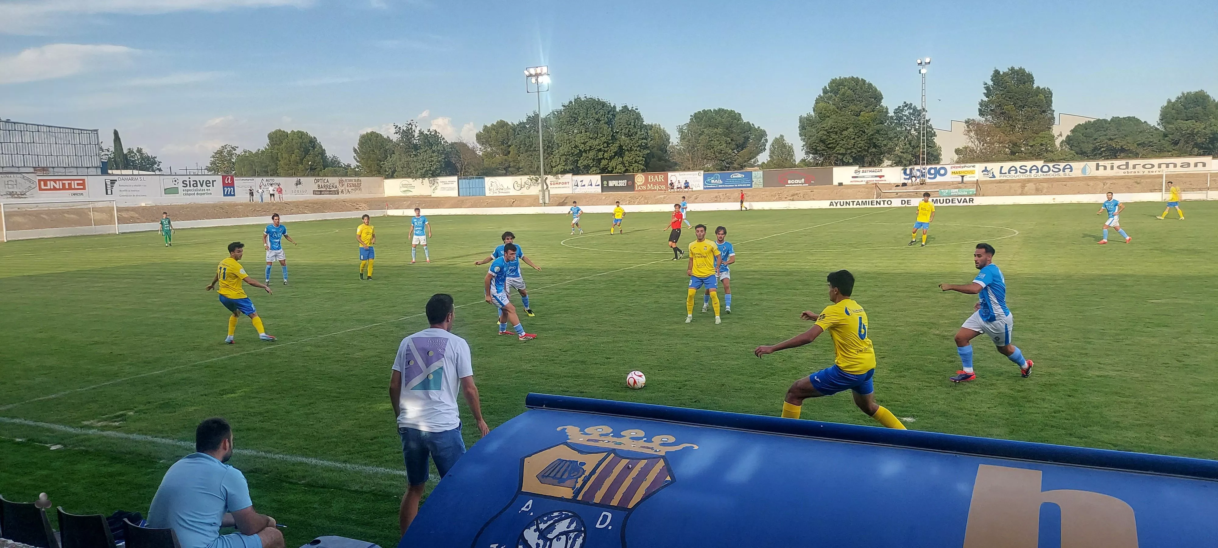 El Almudévar empieza ante uno de los gallos, el Ejea: “Queremos dar guerra"