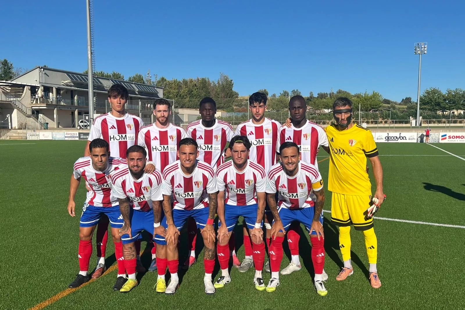 Once del Barbastro en un partido de pretemporada.