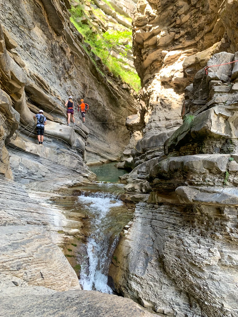 Broto cierra la Vía Ferrata de Sorrosal por el riesgo de desprendimientos. Foto Cooperativa Guías del Pirineo