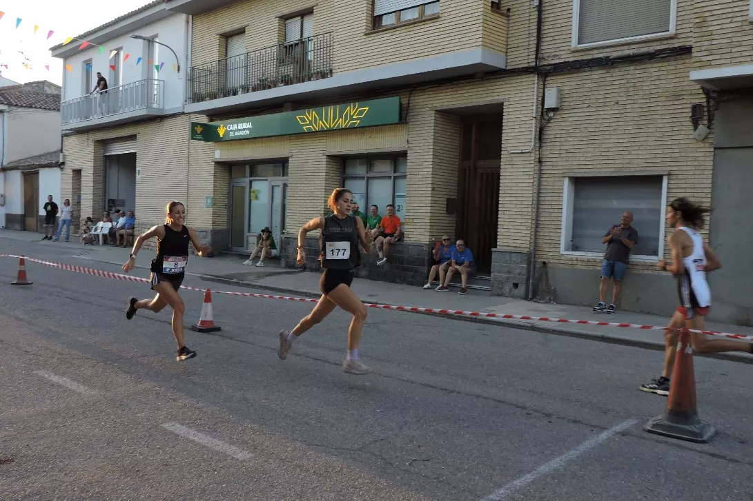Marta Ceperuelo ganando una prima a Isabel Linares