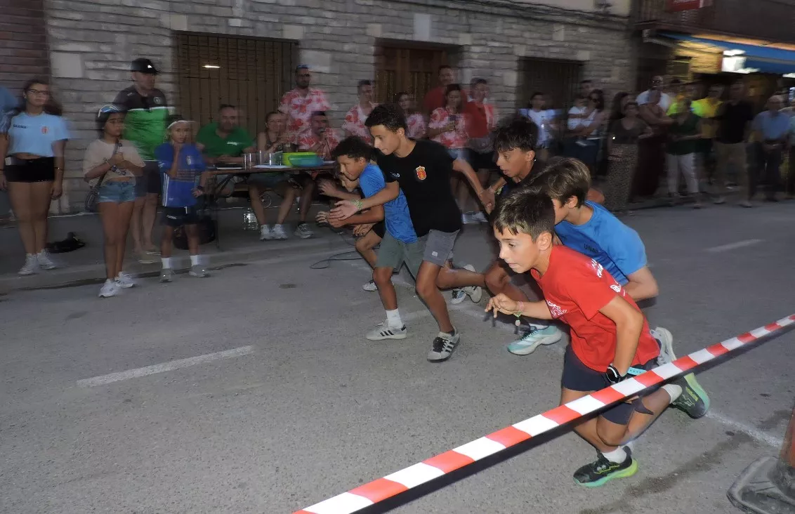 Salida de la carrera de chicos hasta 15 años