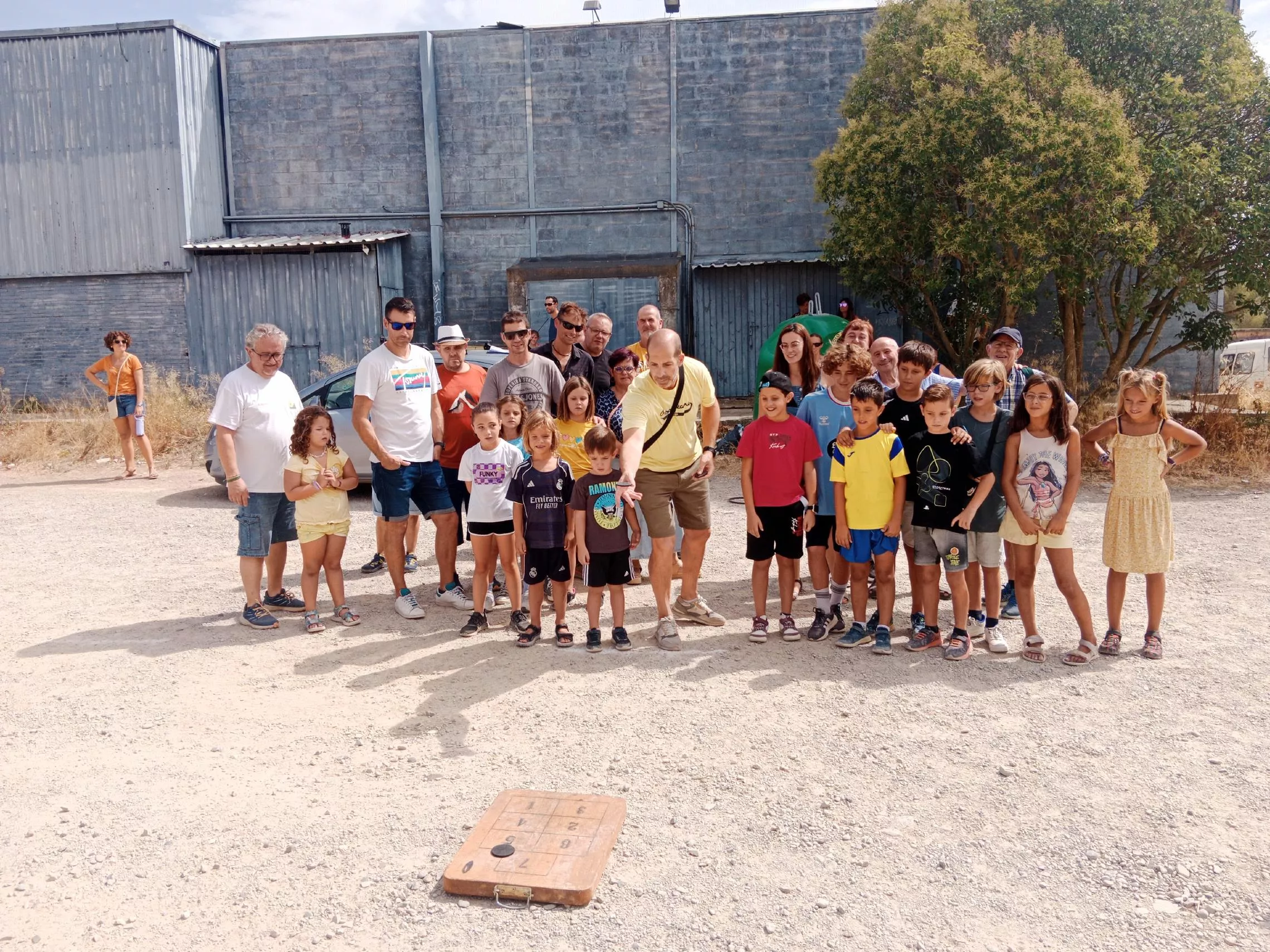 Juegos tradicionales en Almudévar, siete y medio