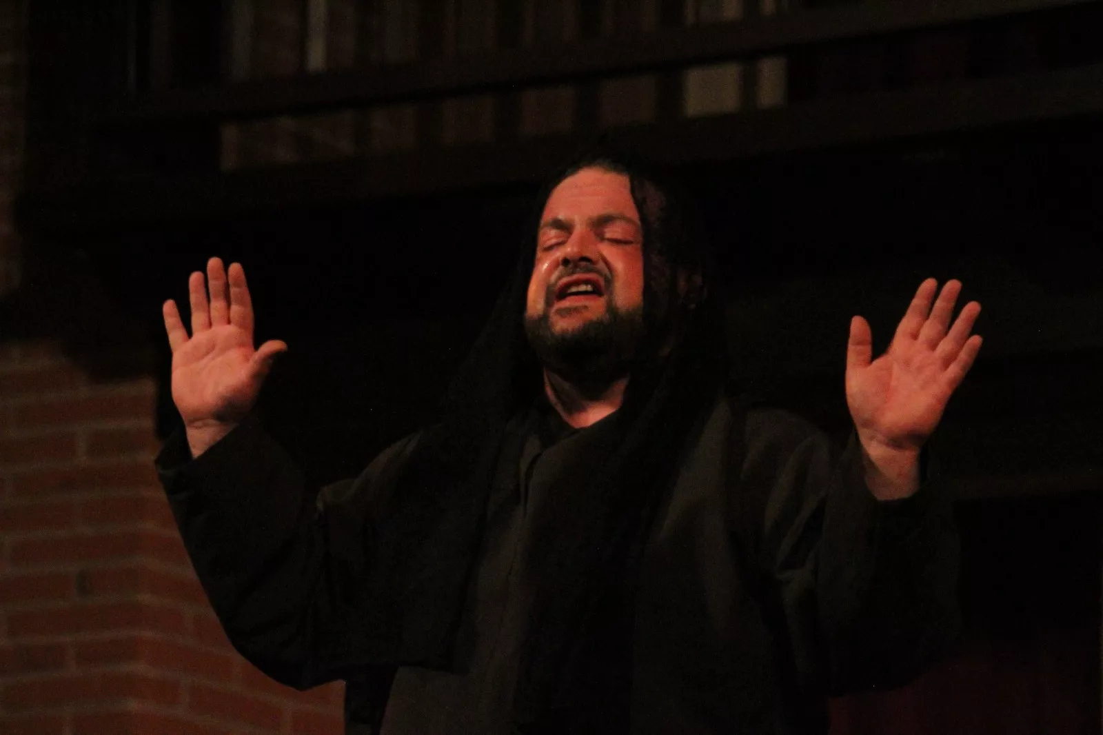 Representación del Teatro de Robras de la obra "Perra fiel". Foto Carlos Neofato