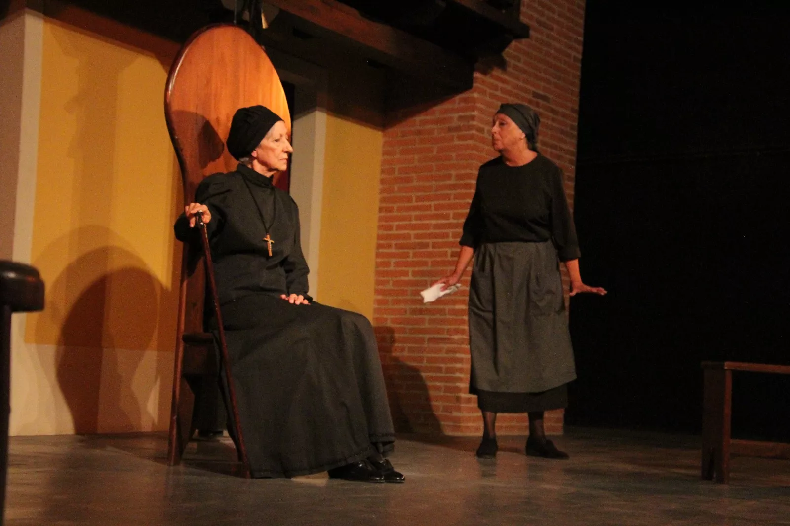 Representación del Teatro de Robras de la obra "Perra fiel". Foto Carlos Neofato