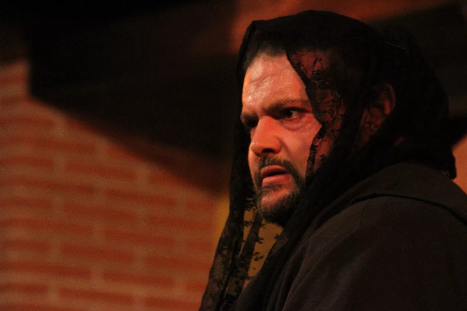 Representación del Teatro de Robras de la obra "Perra fiel". Foto Carlos Neofato