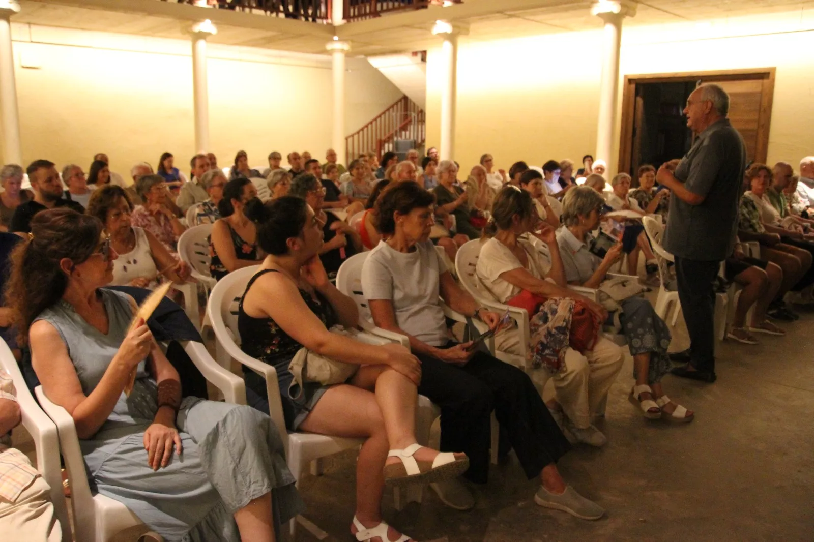 Representación del Teatro de Robras de la obra "Perra fiel". Foto Carlos Neofato