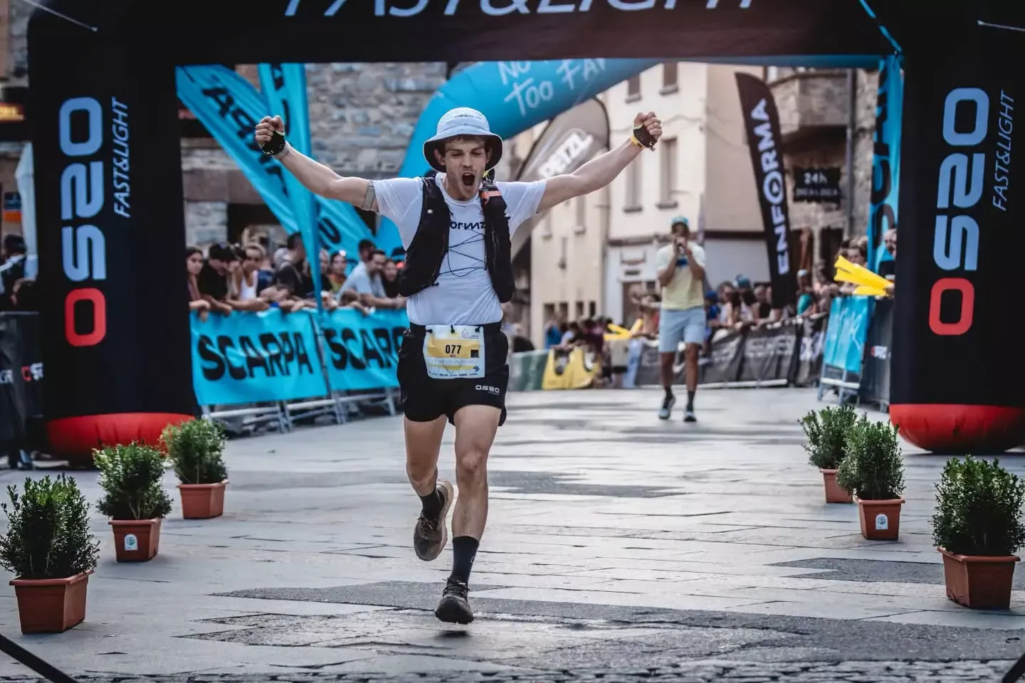 Samuel García, segundo 8K