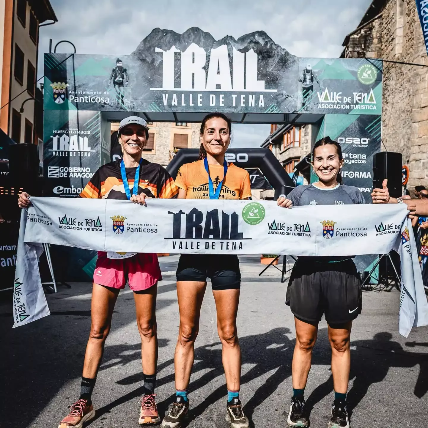 Podio femenino 1K