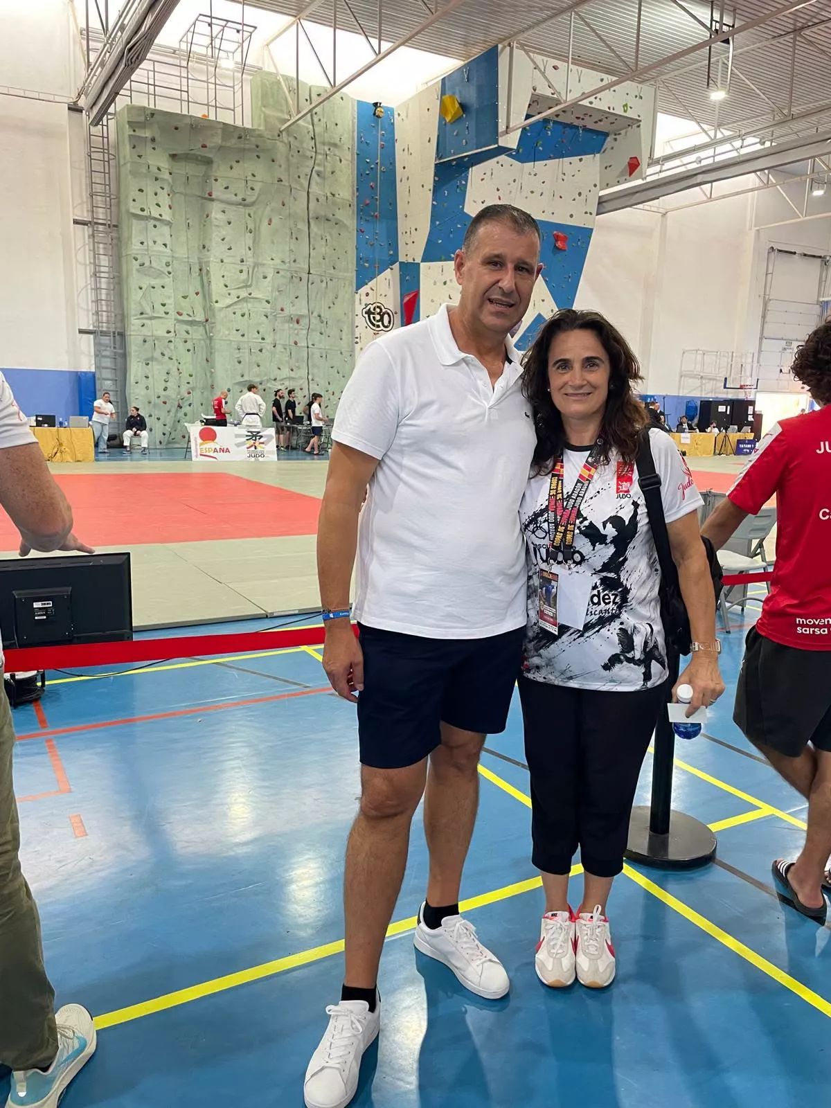 Isabel Fernández, campeona olímpica en Sidney y vicepresidenta del COE con Sergio Serra