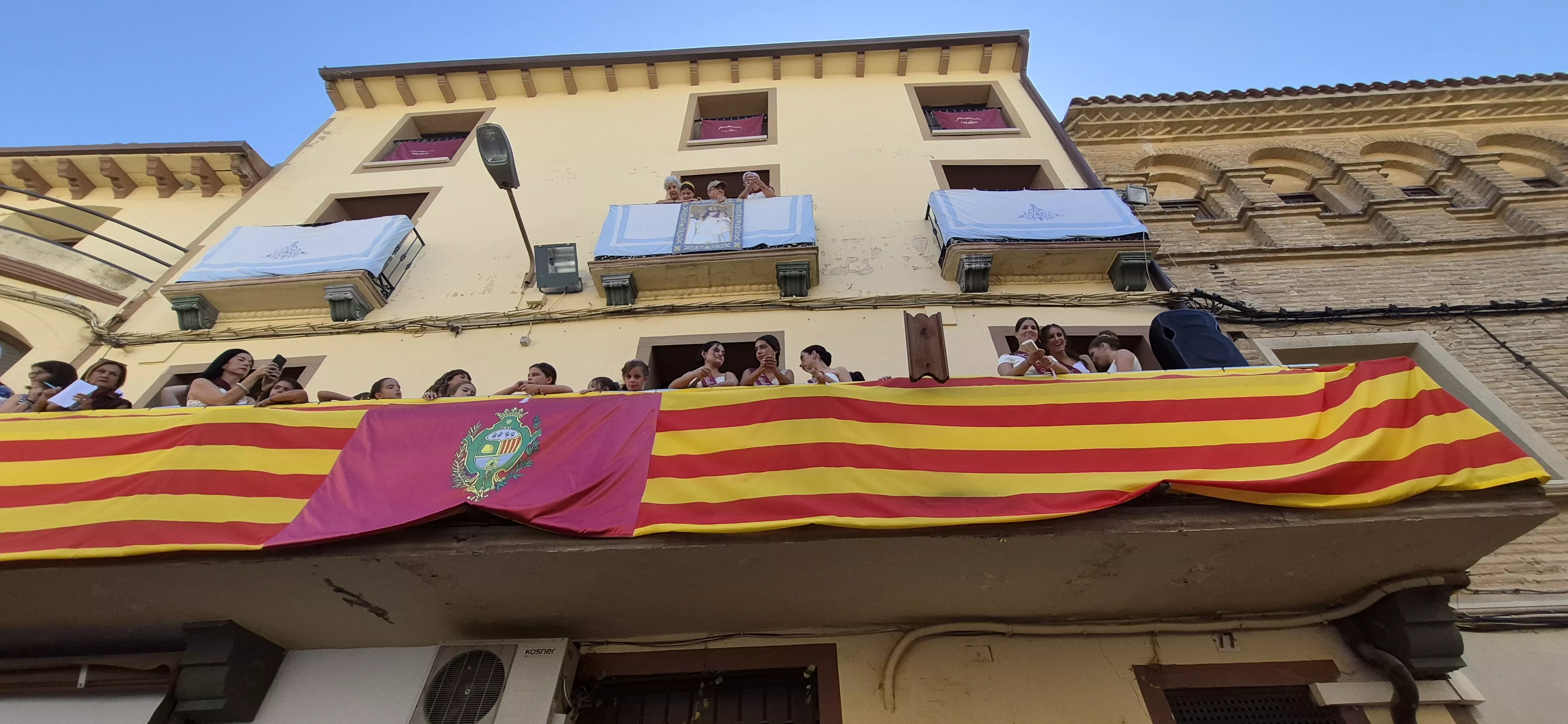 Imágenes del inicio de las fiestas de Almudévar 2026. Foto Myriam Martínez