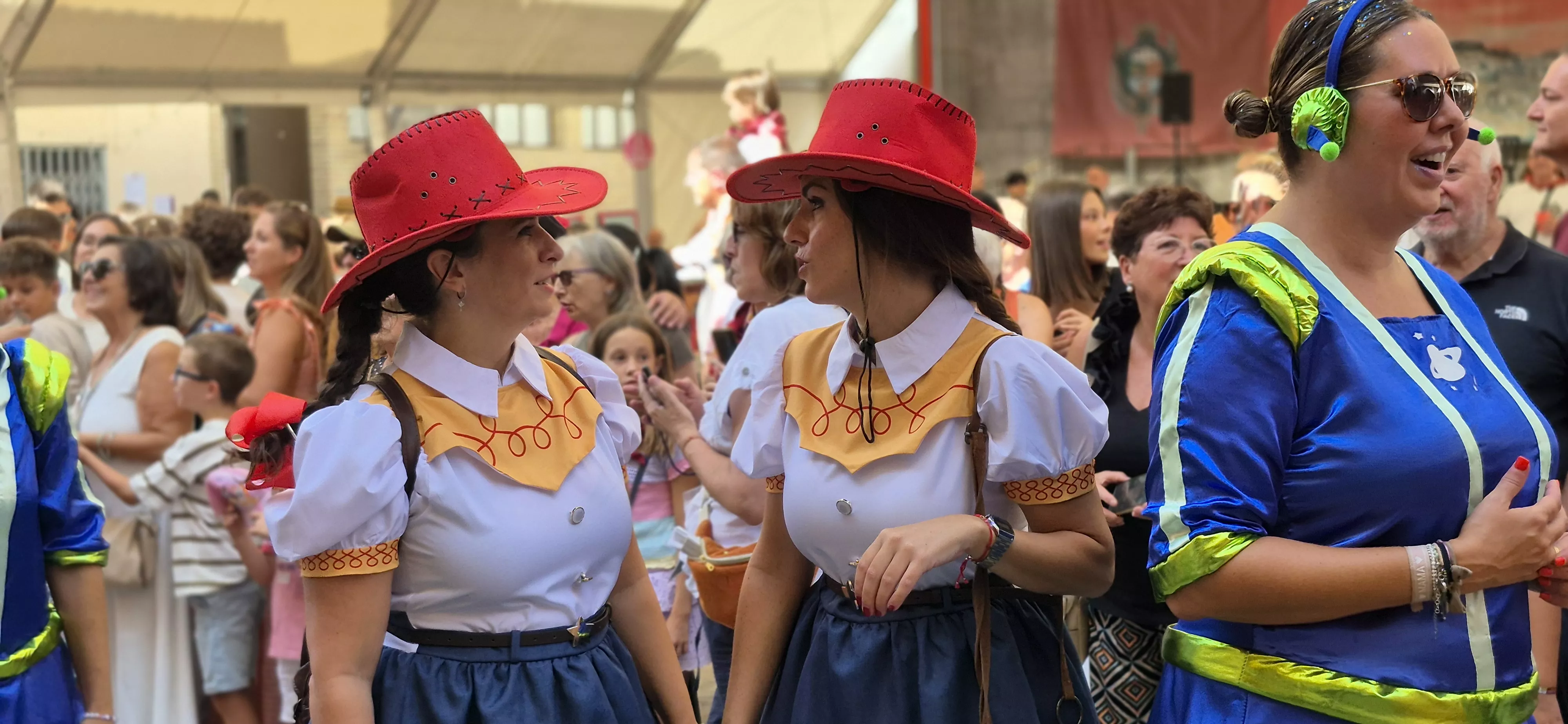 Imágenes del inicio de las fiestas de Almudévar 2026. Foto Myriam Martínez
