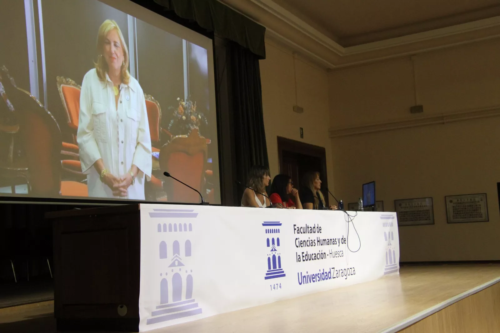 Inicio del curso en la Facultad de Ciencias Humanas y de la Educación. Foto Carlos Neofato