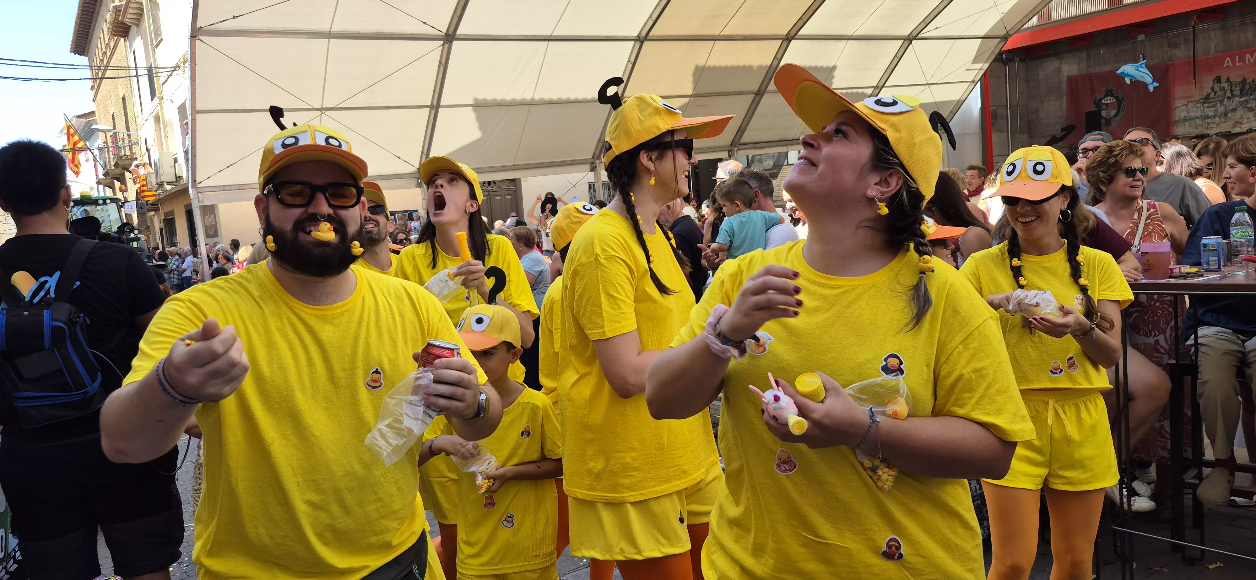 Imágenes del inicio de las fiestas de Almudévar 2026. Foto Myriam Martínez
