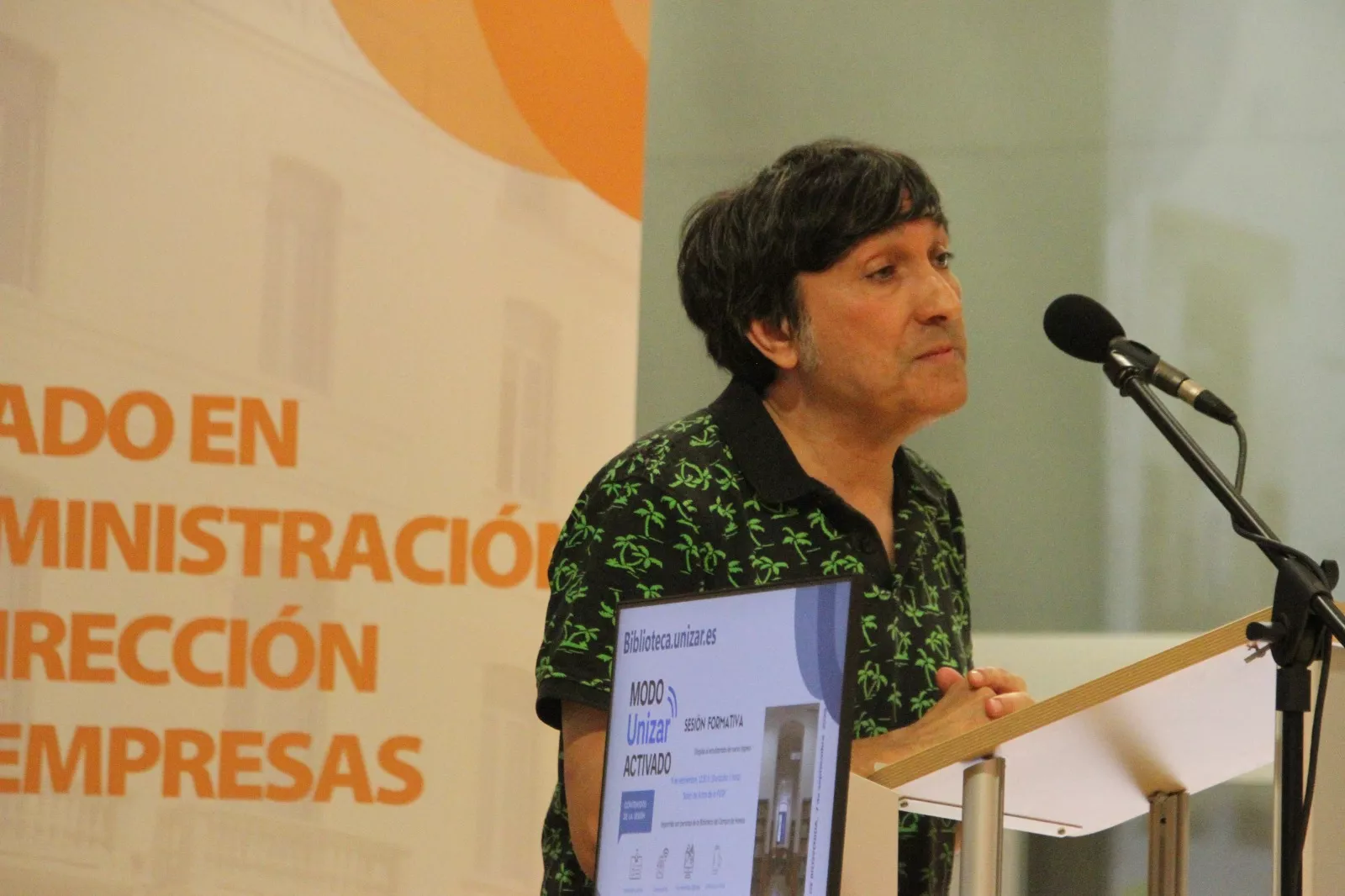 Inicio del curso de ADE y Gestión y Administración de Empresas. Foto Carlos Neofato