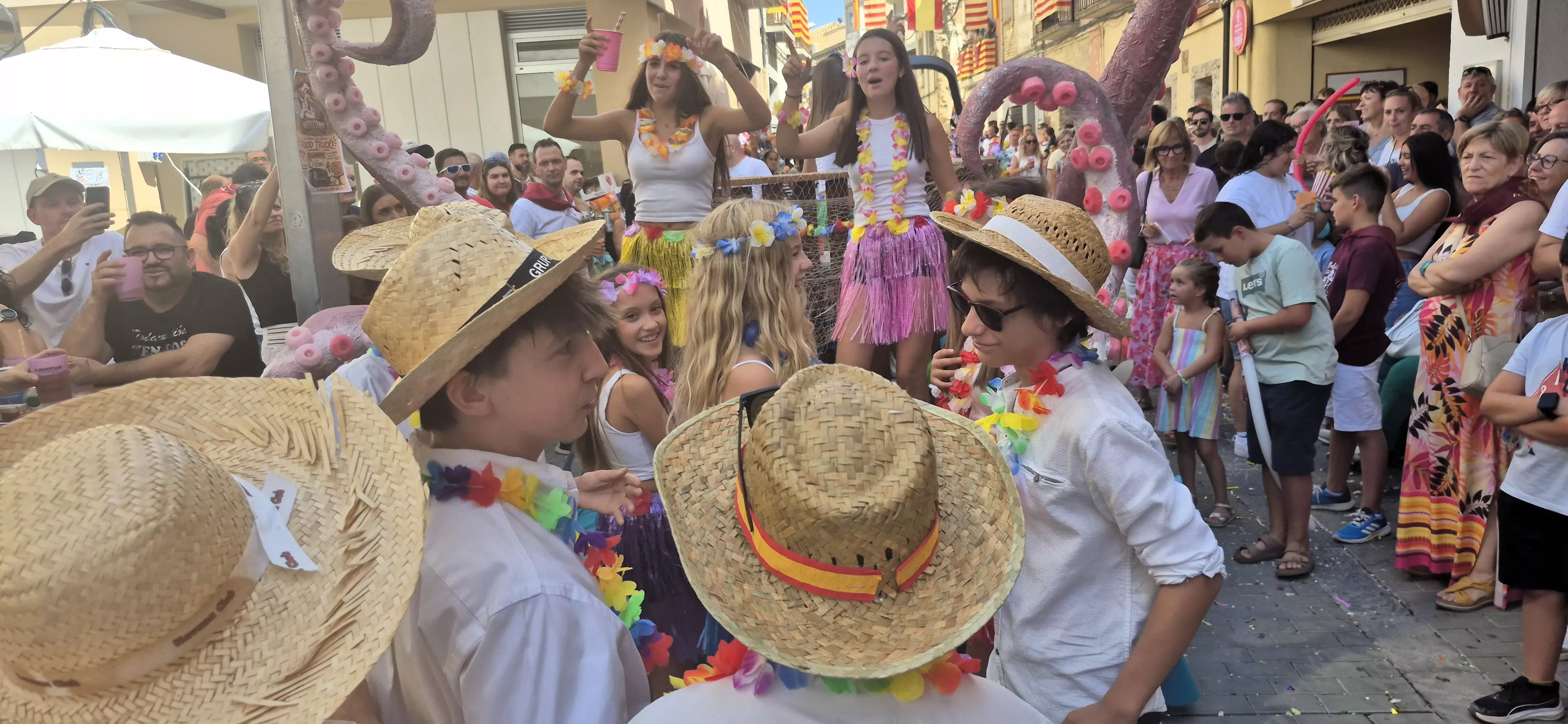 Imágenes del inicio de las fiestas de Almudévar 2026. Foto Myriam Martínez