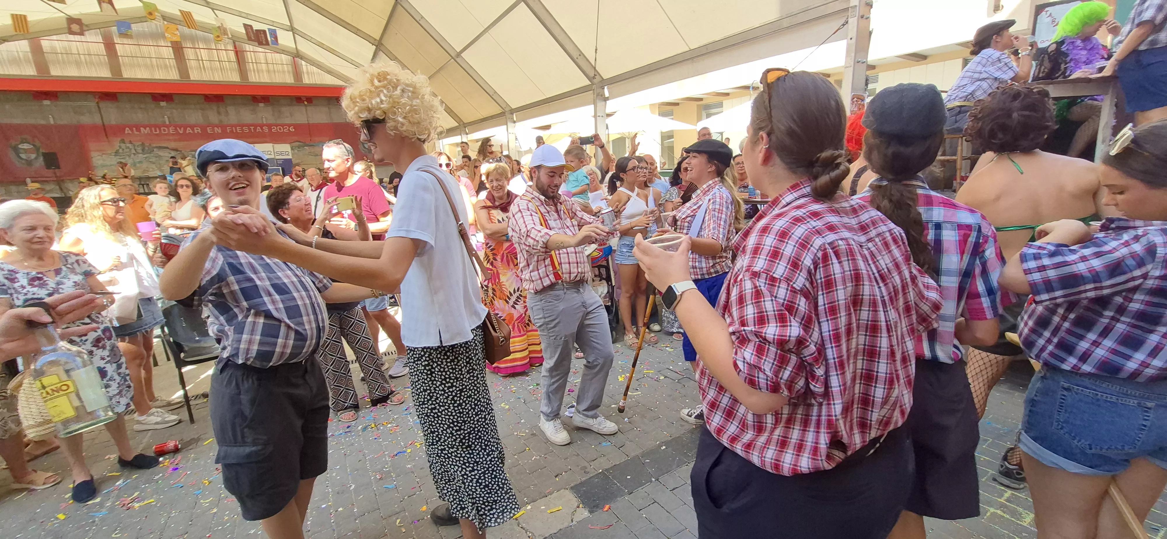 Imágenes del inicio de las fiestas de Almudévar 2026. Foto Myriam Martínez