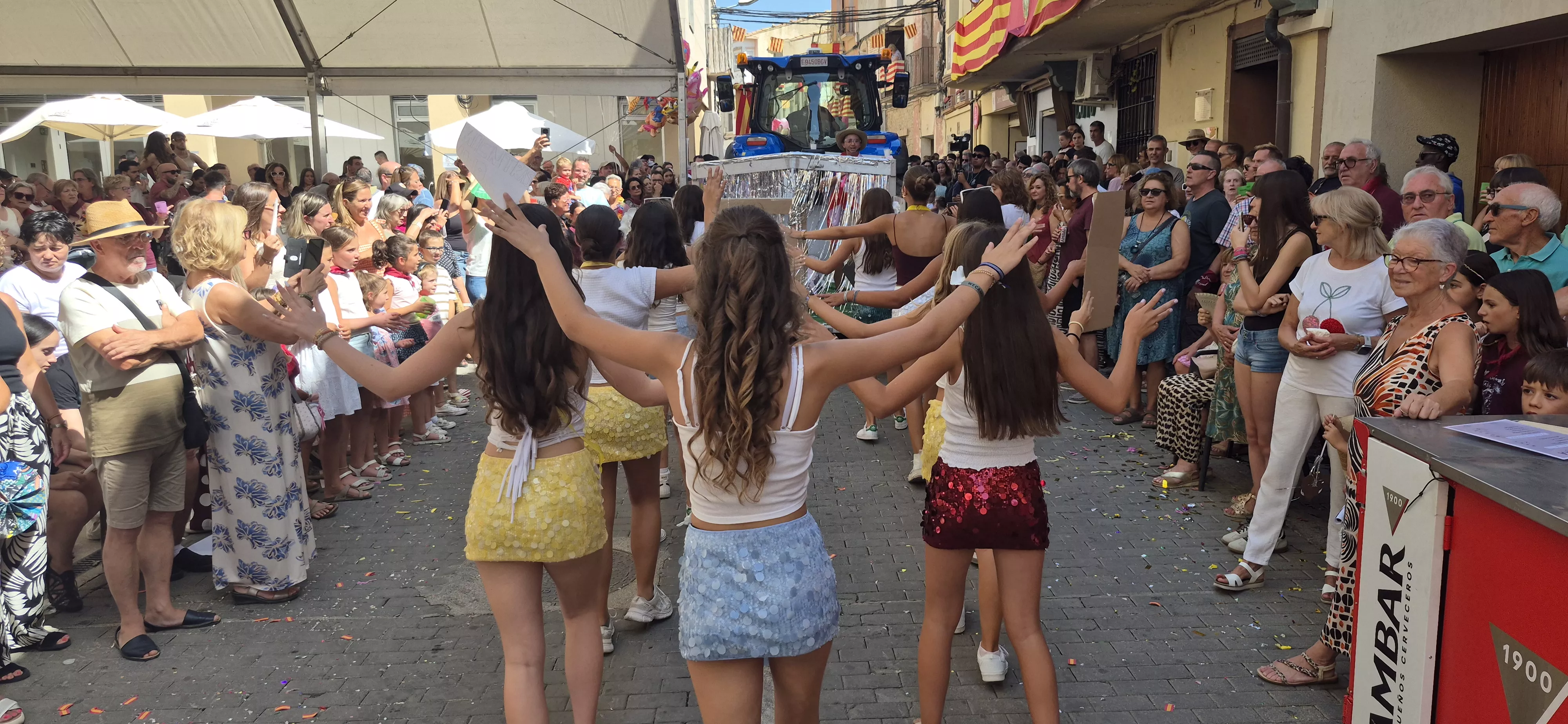 Imágenes del inicio de las fiestas de Almudévar 2026. Foto Myriam Martínez
