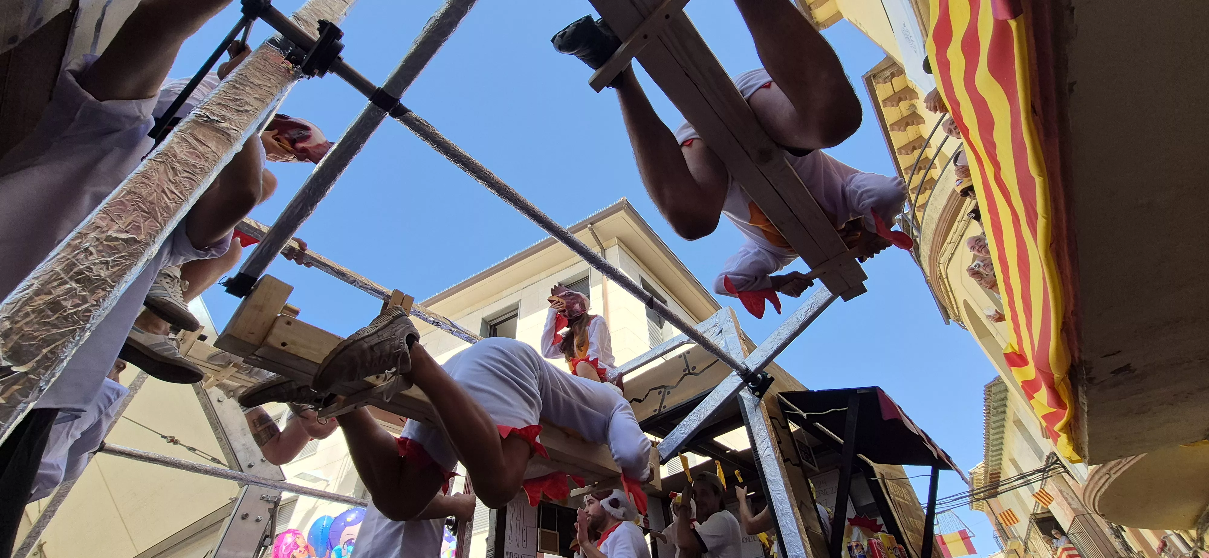 Imágenes del inicio de las fiestas de Almudévar 2026. Foto Myriam Martínez
