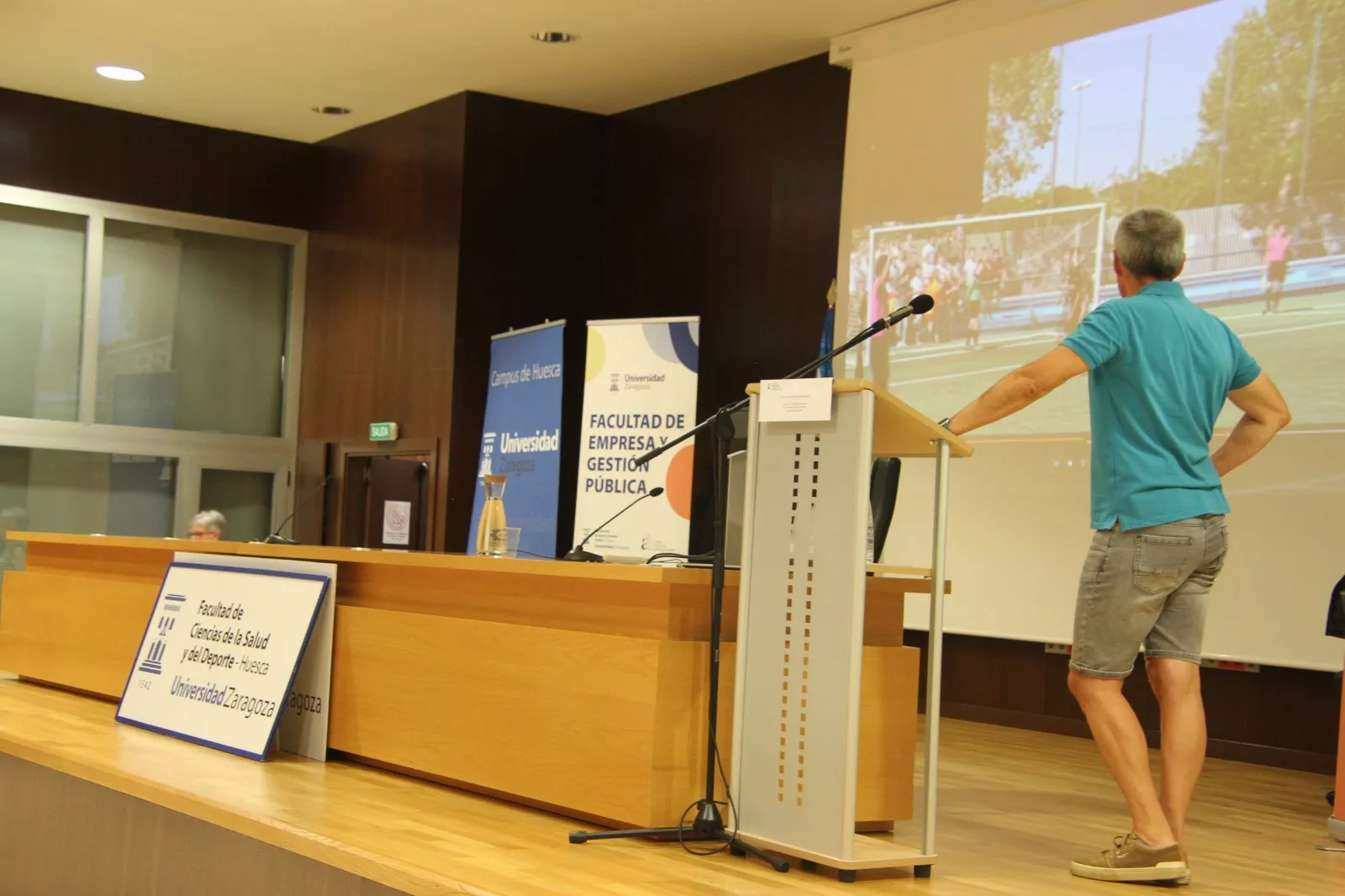 Inicio del curso de Ciencias de la Salud y el Deporte. Foto Carlos Neofato