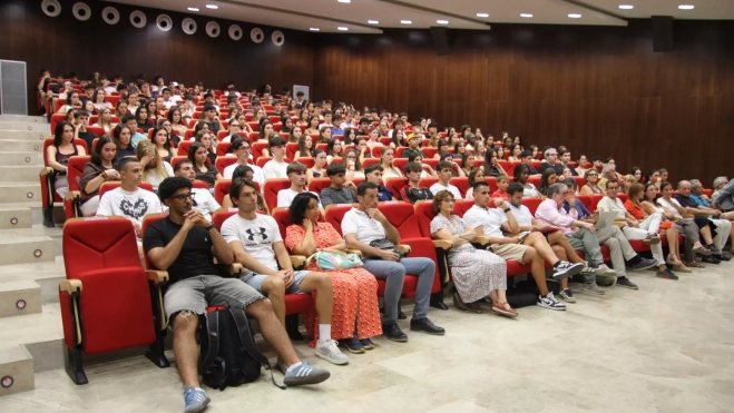Inicio del curso de Ciencias de la Salud y el Deporte. Foto Carlos Neofato Inicio del curso de Ciencias de la Salud y el Deporte. Foto Carlos Neofato