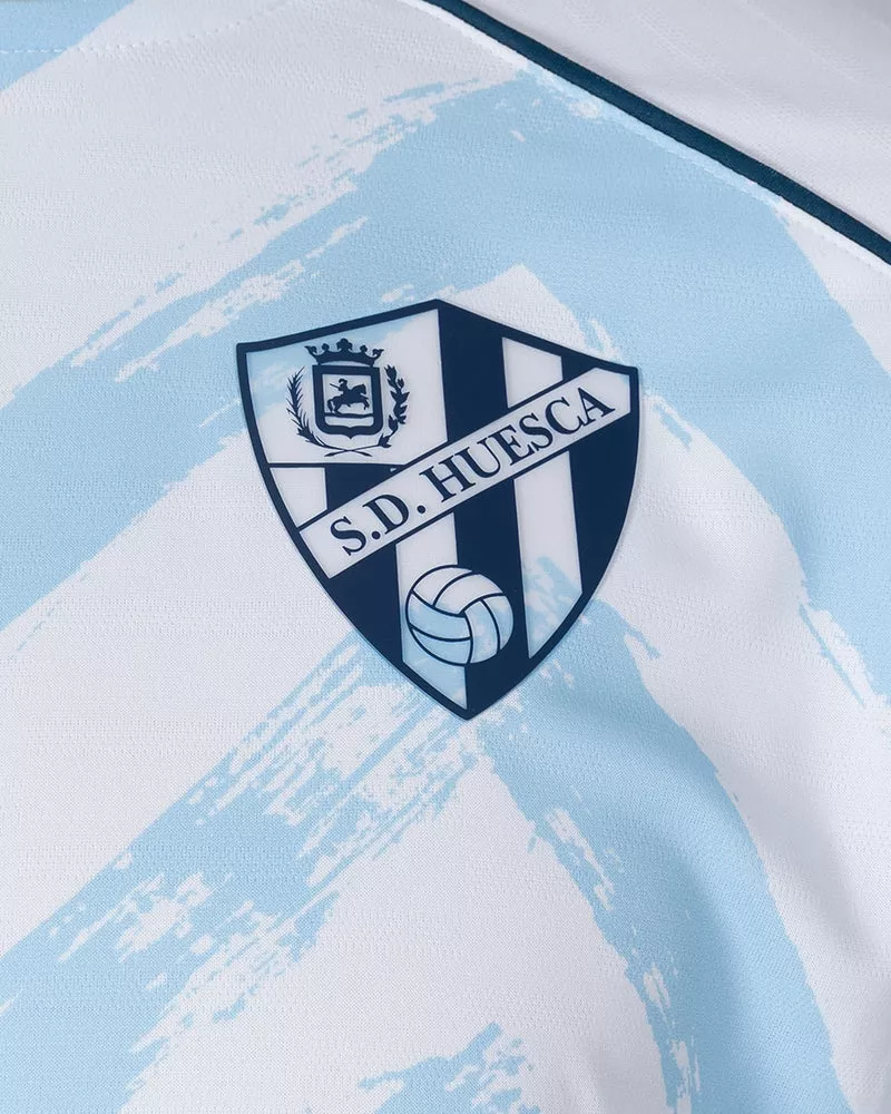 Tercera equipación de la SD Huesca