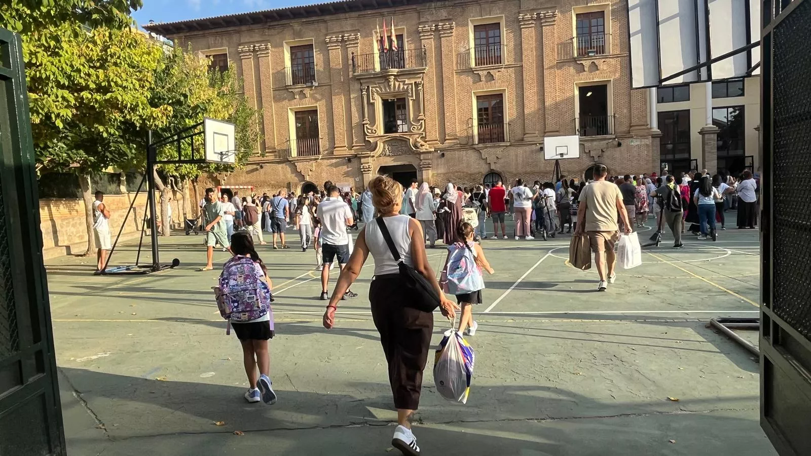 Vuelta al cole de Infantil y Primaria 2026-2027. Foto Mercedes Manterola